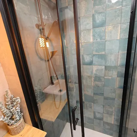 With A Beautiful View 아파트 *